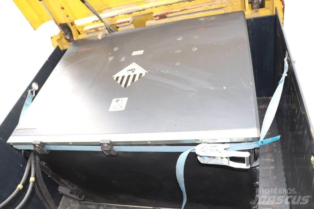 Hyundai HBF30-7 電動堆高機