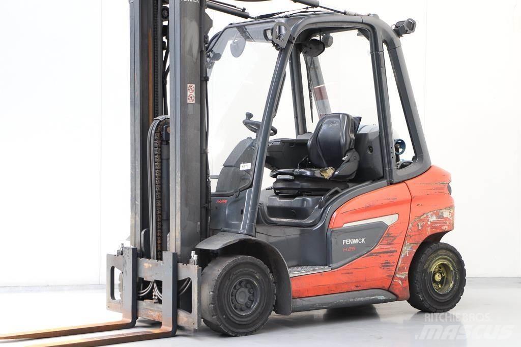 Linde H25T-01 液化石油氣LPG卡車