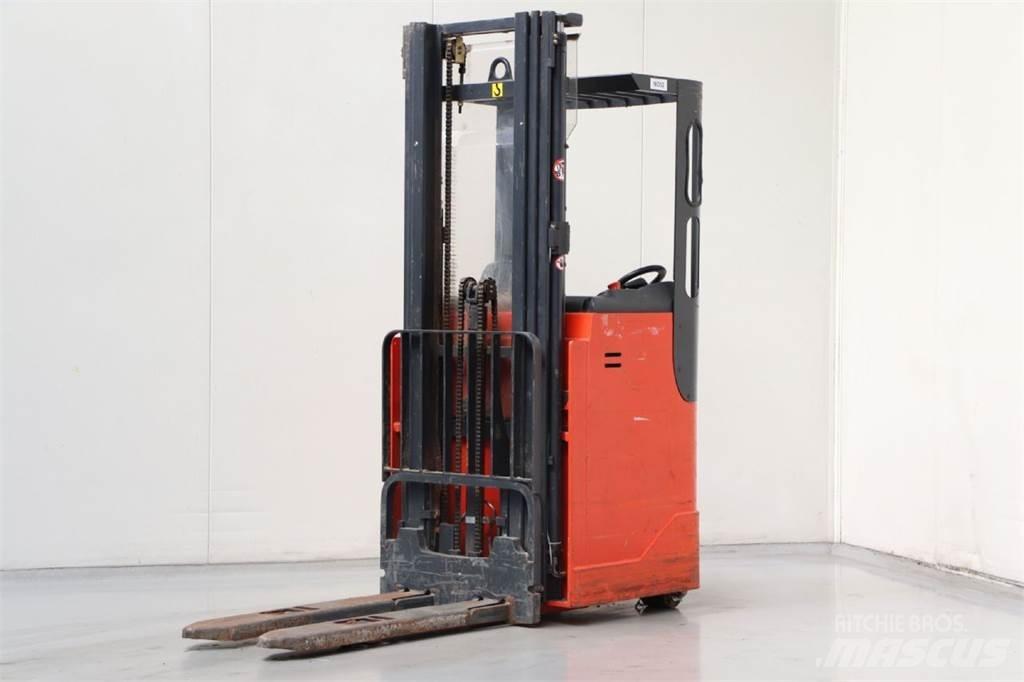 Linde L16R 自走式堆積機