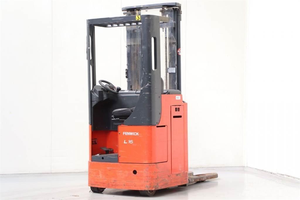 Linde L16R 自走式堆積機