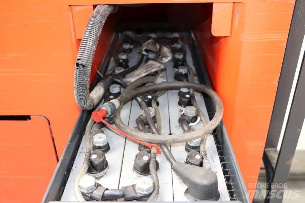 Linde L16R 自走式堆積機