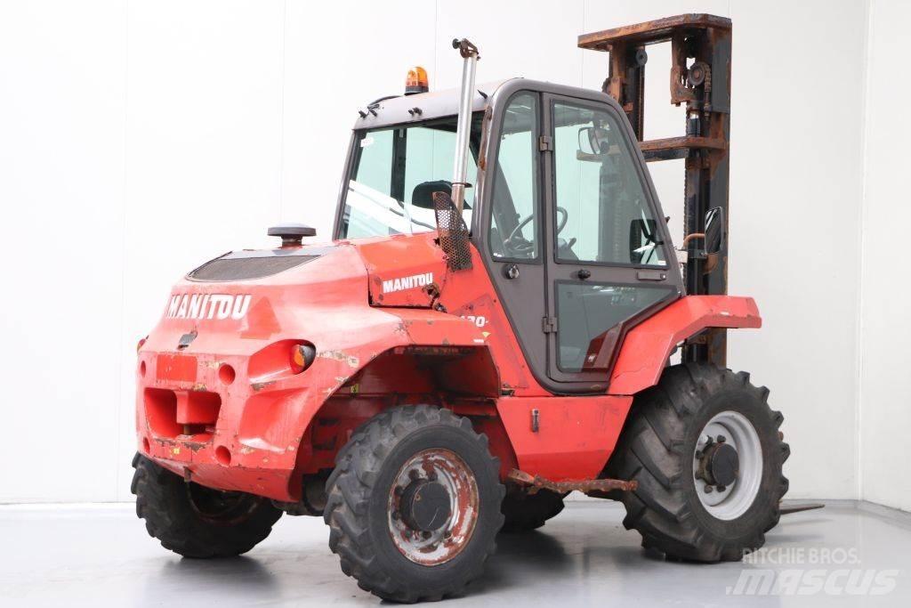 Manitou M30-4 越野車