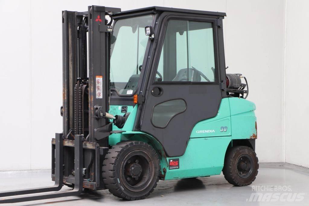 Mitsubishi FG30NT 液化石油氣LPG卡車