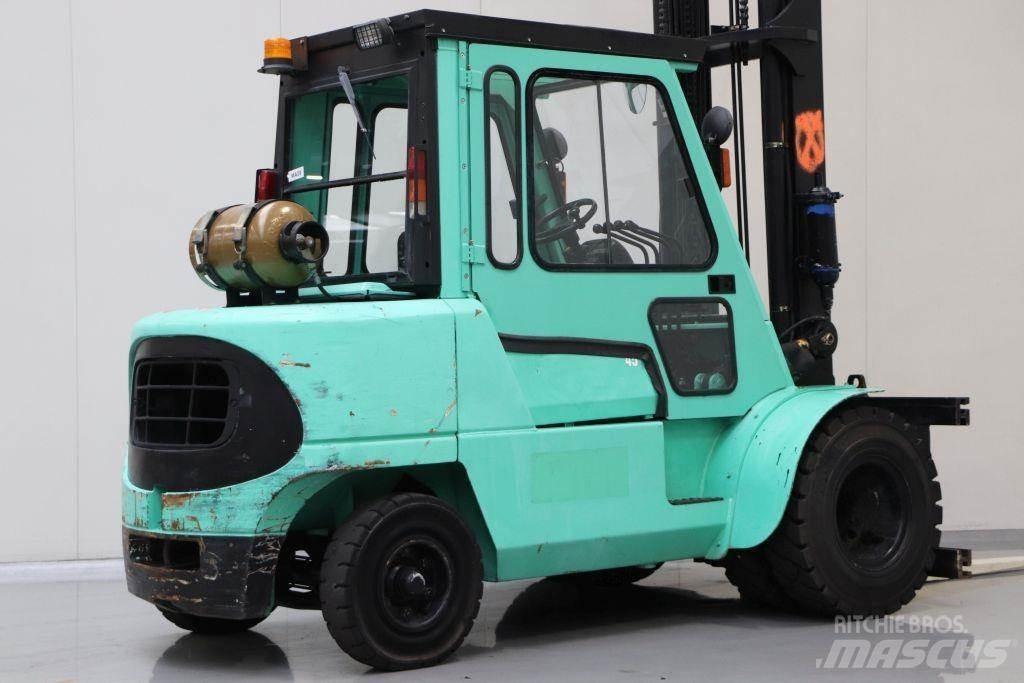 Mitsubishi FG45K 液化石油氣LPG卡車
