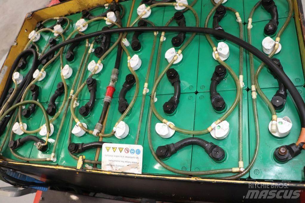 Nichiyu FB25P 電動堆高機