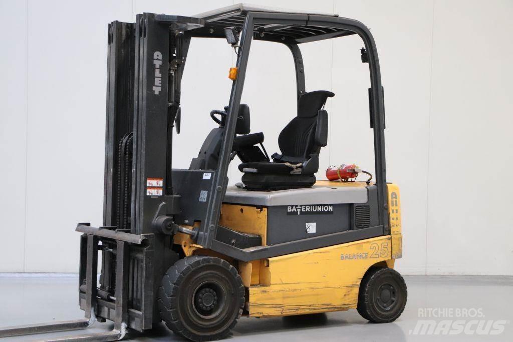 Nissan 1Q2L25T 電動堆高機