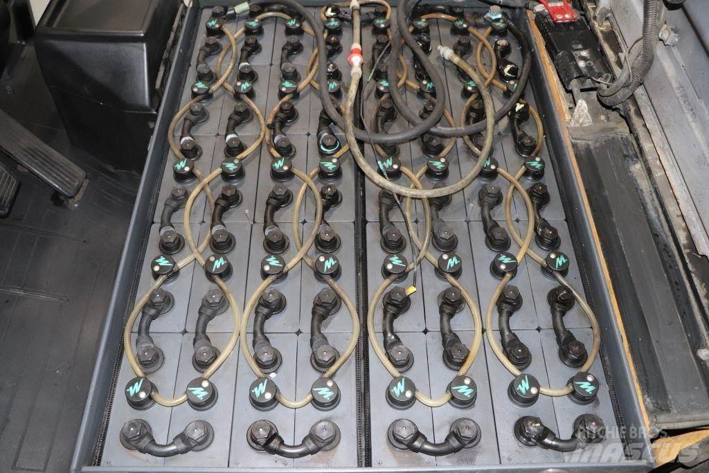 Nissan 1Q2L25T 電動堆高機