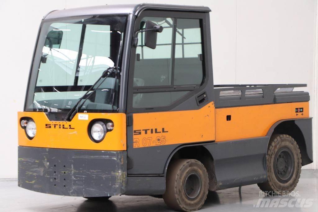 Still R07-25 牽引車