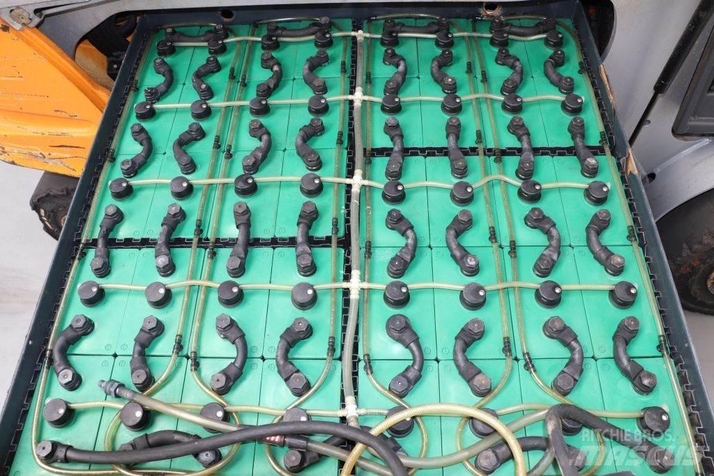 Still RX60-40 電動堆高機