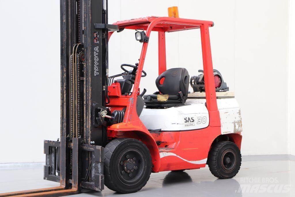 Toyota 02-7FGF30 液化石油氣LPG卡車