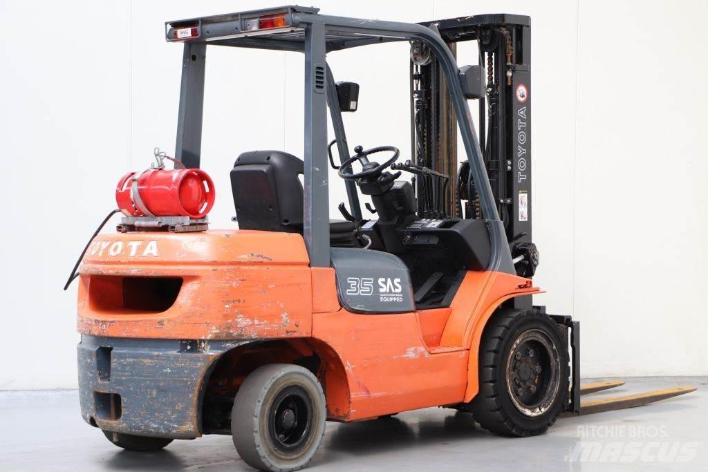 Toyota 02-7FGJF35 液化石油氣LPG卡車