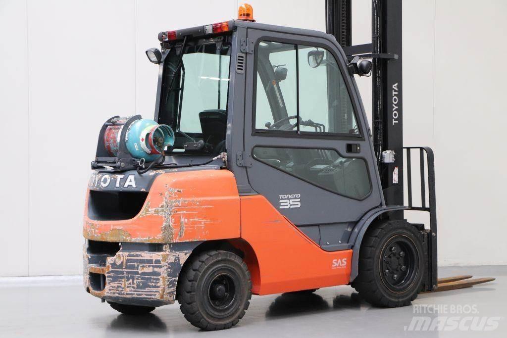 Toyota 02-8FGJF35 液化石油氣LPG卡車