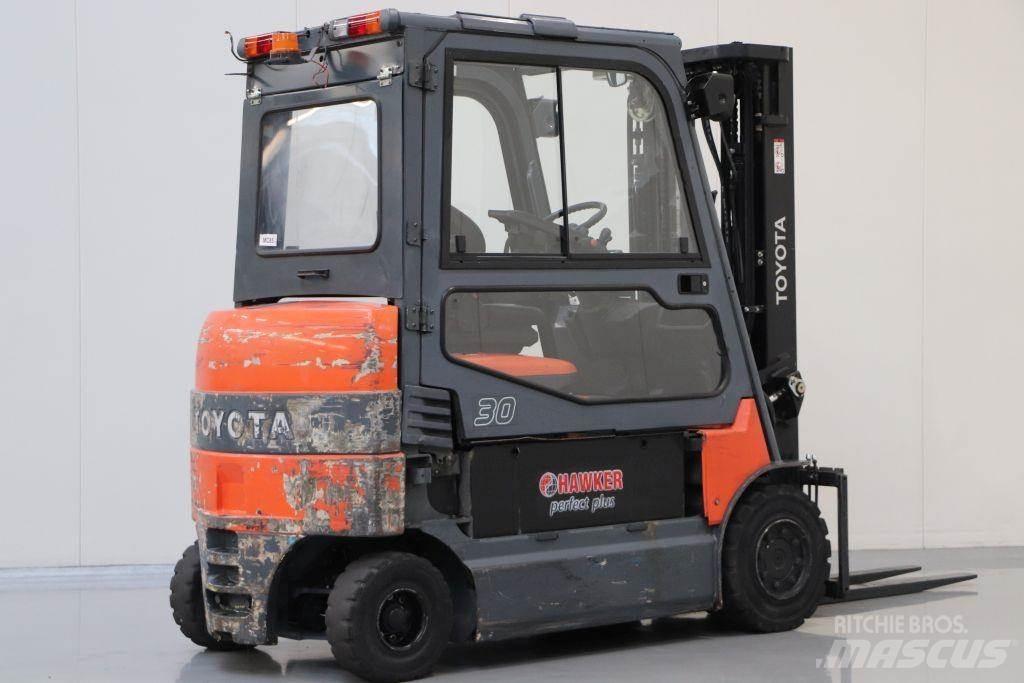 Toyota 7FBMF30 電動堆高機