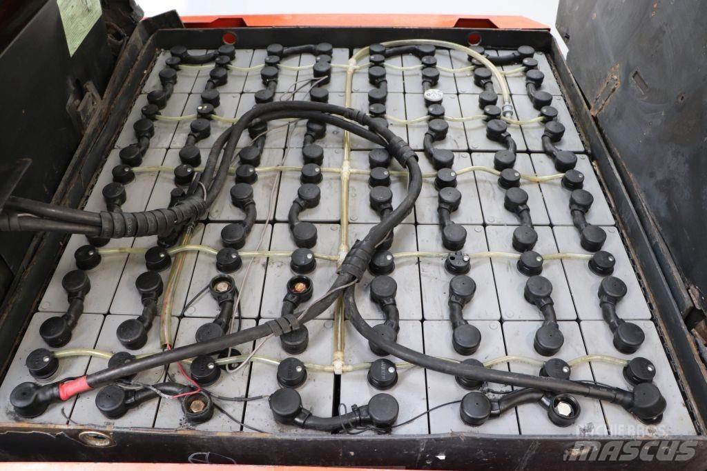 Toyota 7FBMF30 電動堆高機