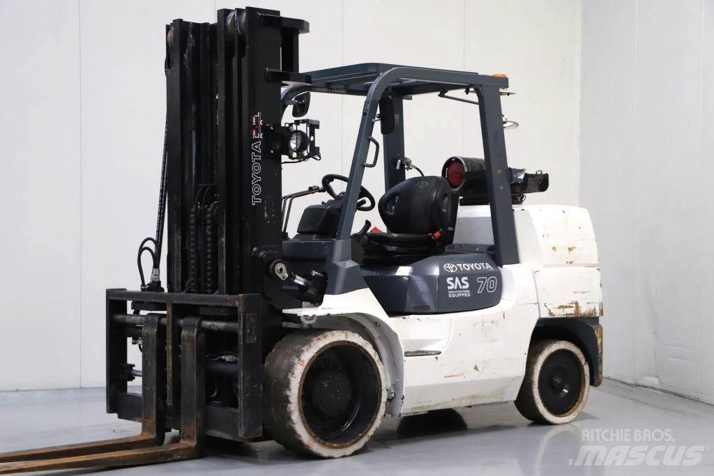 Toyota 7FGCU70 液化石油氣LPG卡車