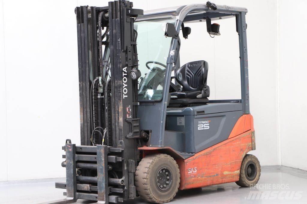 Toyota 8FBMKT25 電動堆高機