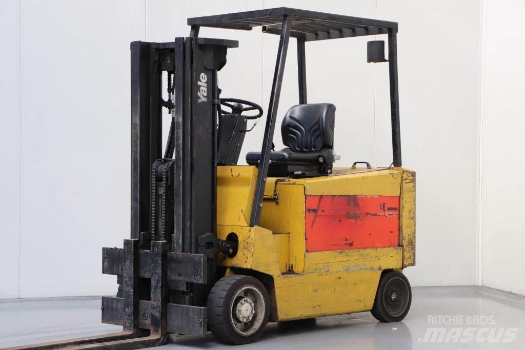Yale ERC30AGS 電動堆高機