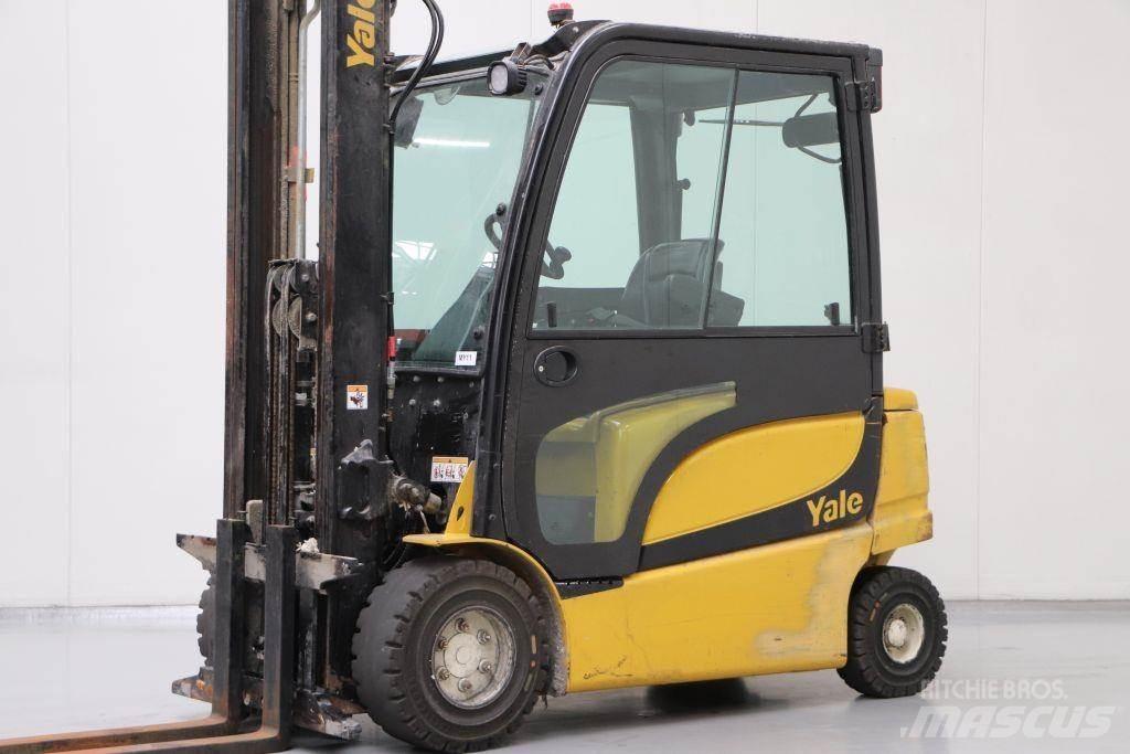 Yale ERP30VL 電動堆高機
