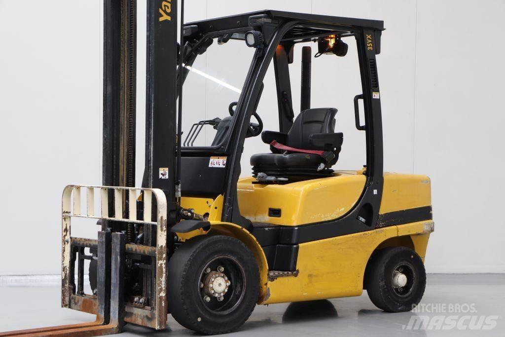 Yale GDP35VX 柴油卡車