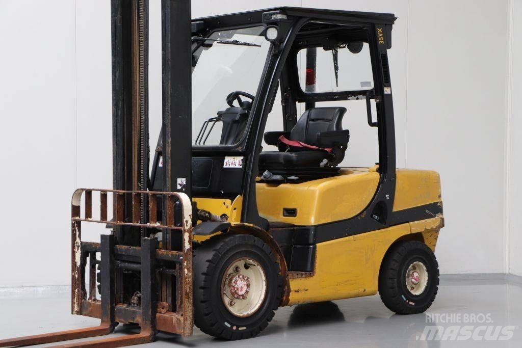 Yale GDP35VX 柴油卡車