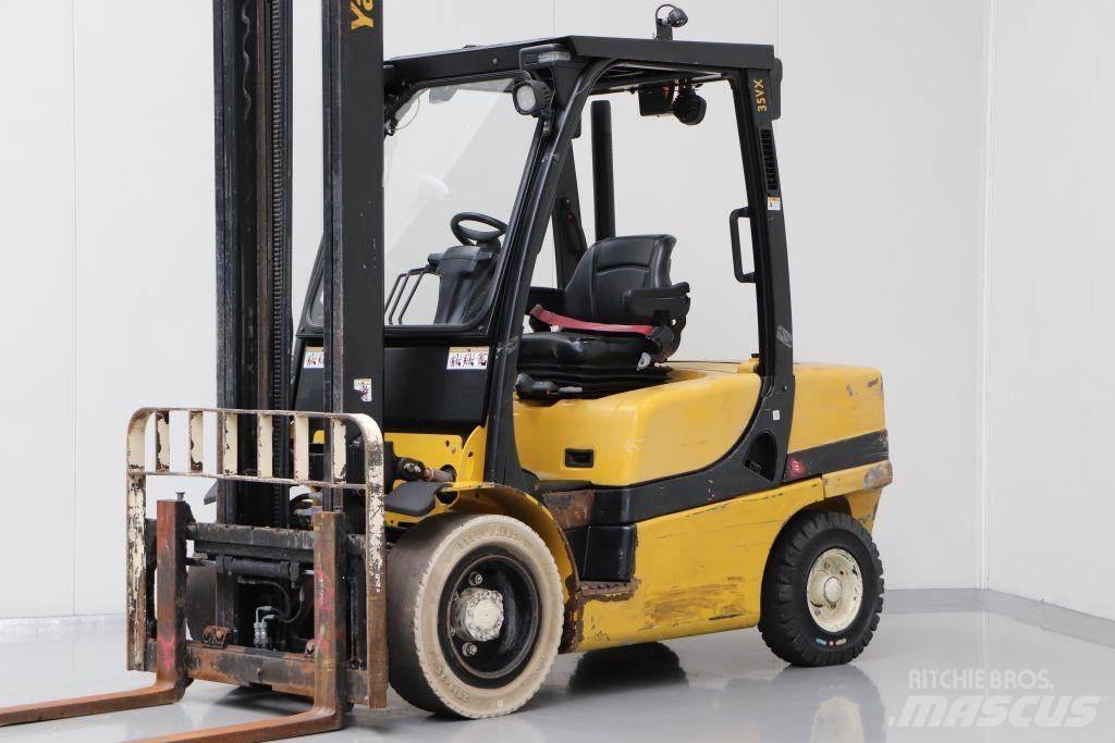 Yale GDP35VX 柴油卡車