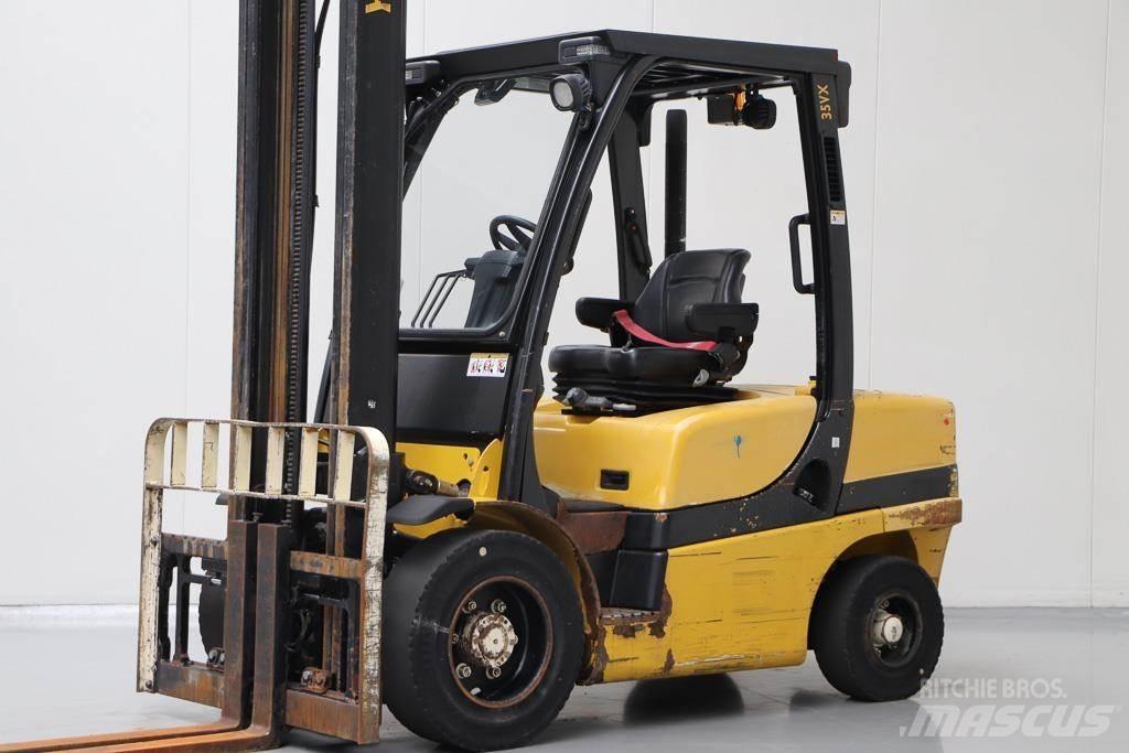 Yale GDP35VX 柴油卡車