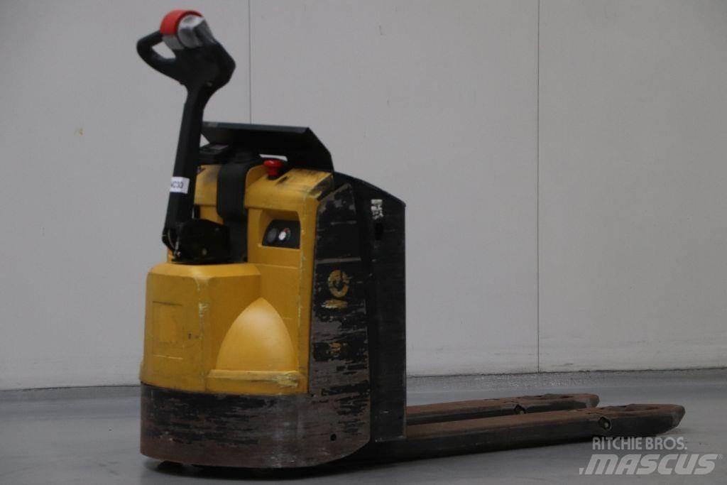 Yale MP16 低架升降機