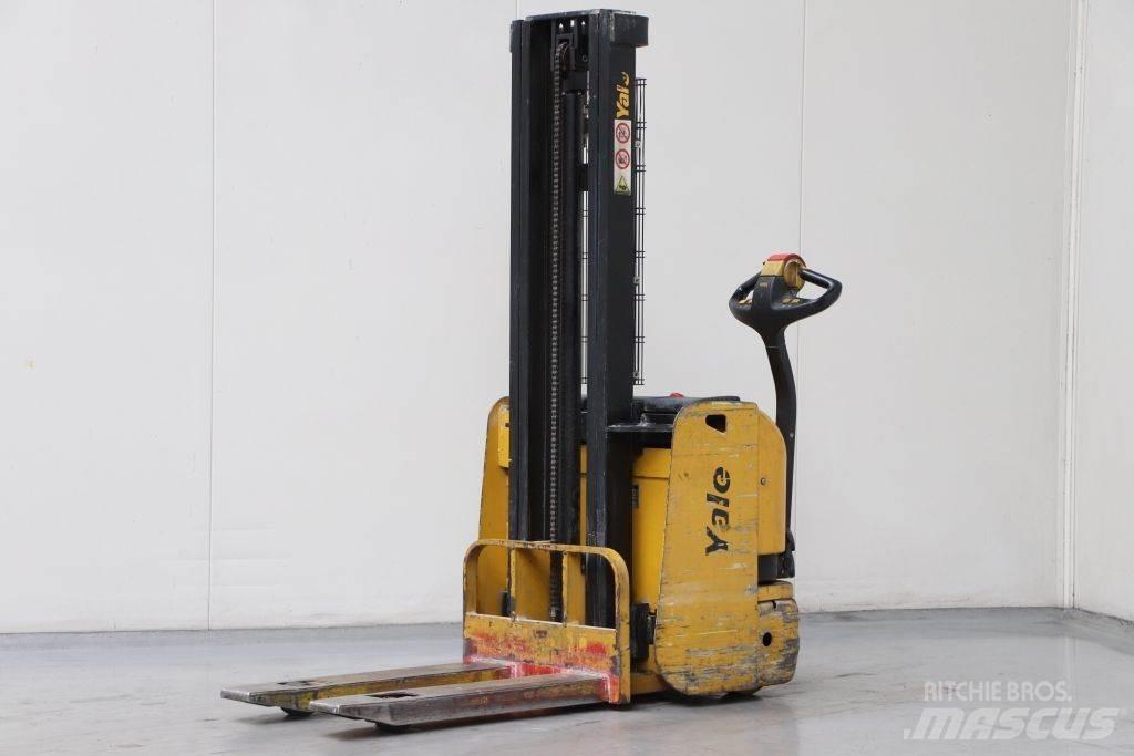 Yale MS10E 行走控制式堆積機