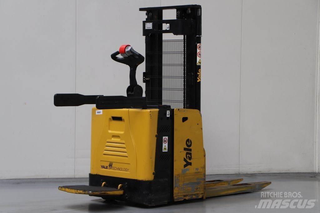 Yale MS12X 行走控制式堆積機