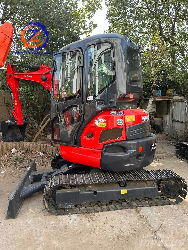 Kubota U 35-4 小型挖土機/掘鑿機<7t(小型挖掘機)