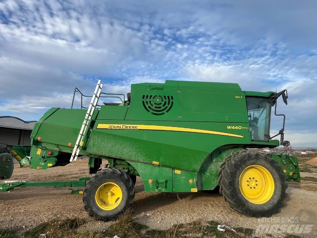 John Deere W 440 PTC 聯合收穫機