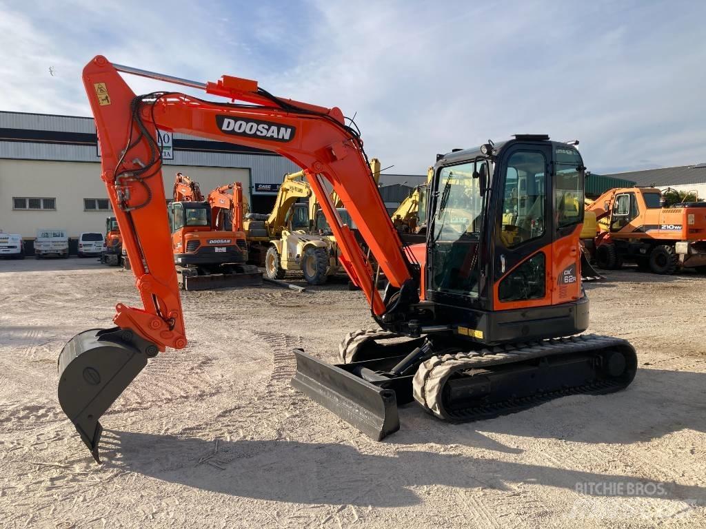 Doosan DX 62 R-3 小型挖土機/掘鑿機<7t(小型挖掘機)