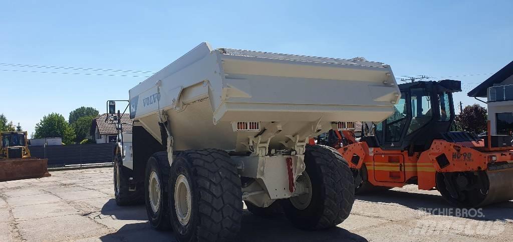 Volvo A 30 E 鉸接式起吊車
