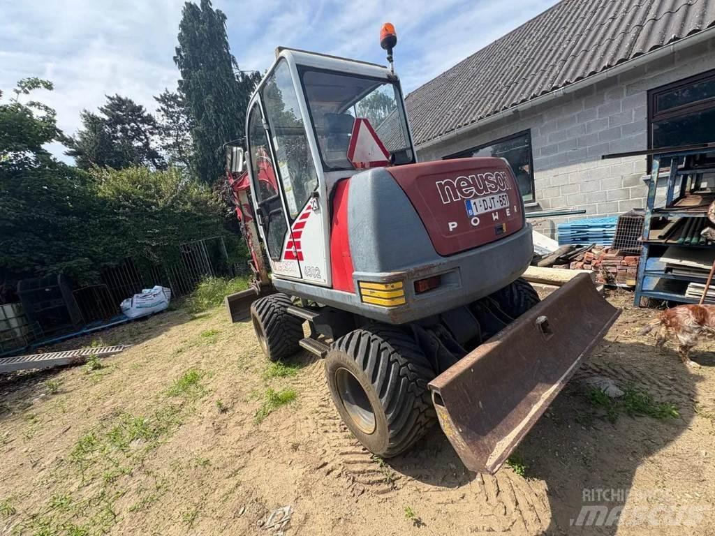 Neuson 6502WD 旋轉式挖土機/掘鑿機/挖掘機