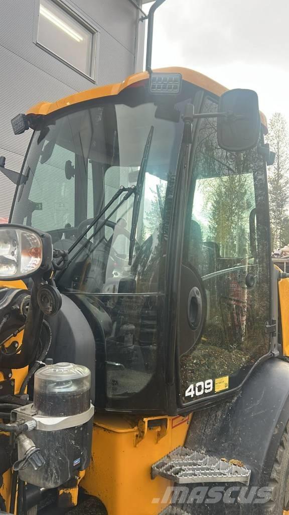 JCB 409 輪胎式裝載機
