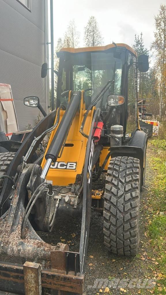 JCB 409 輪胎式裝載機