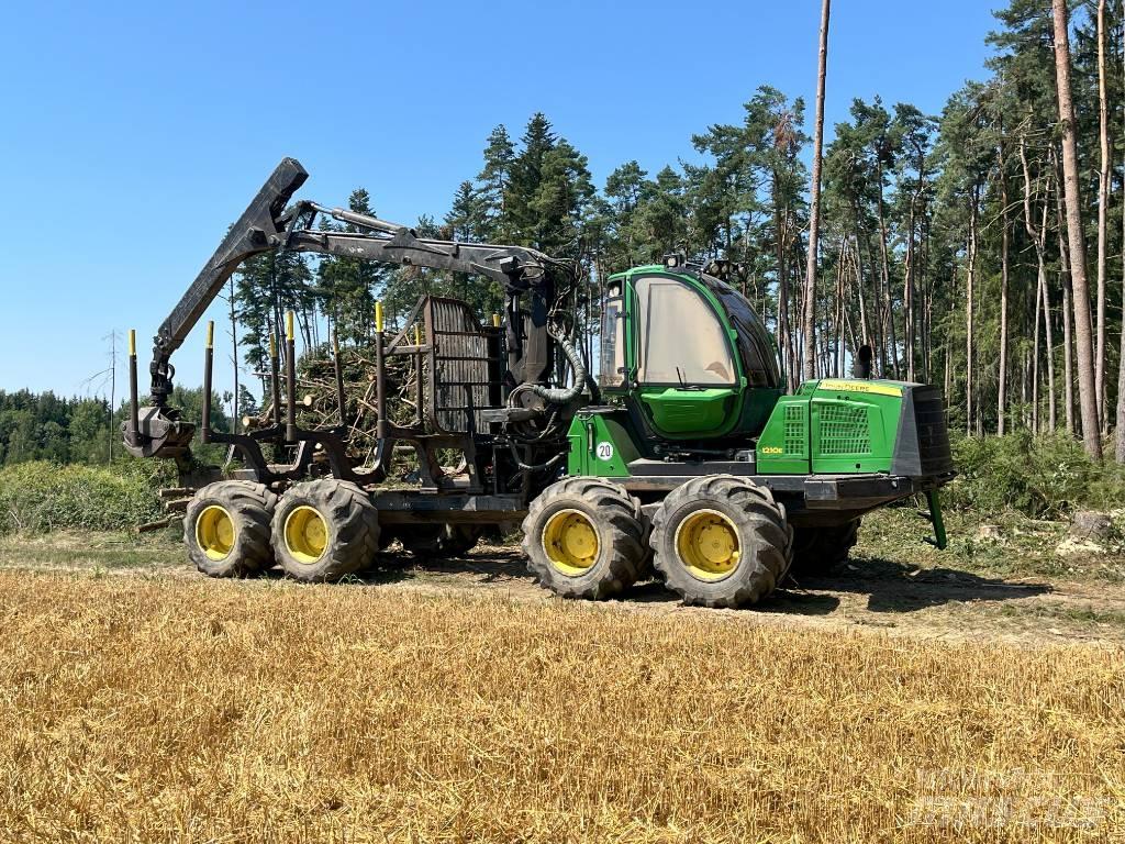John Deere 1210E 集運機