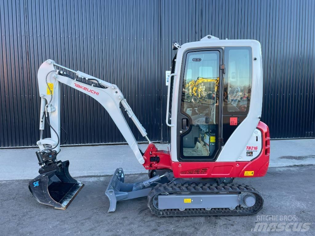 Takeuchi TB 216 小型挖土機/掘鑿機<7t(小型挖掘機)