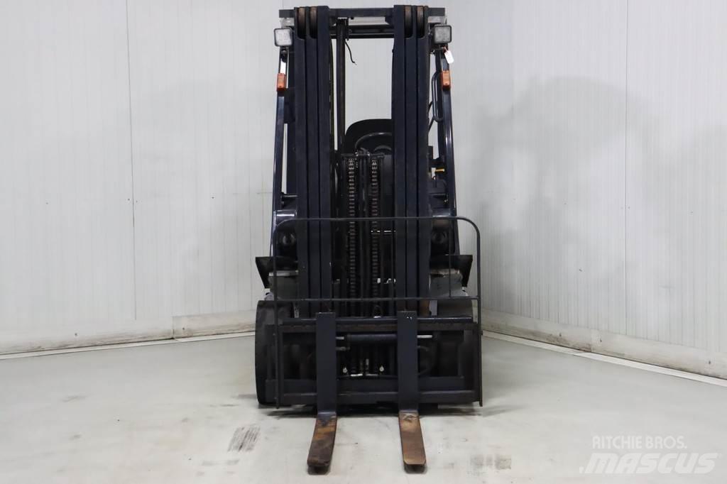 Nissan U1D2A20LQ 液化石油氣LPG卡車