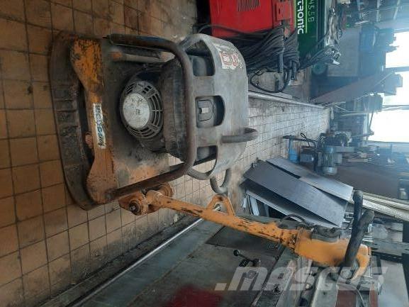 Weber mt 砸道機/夯實機
