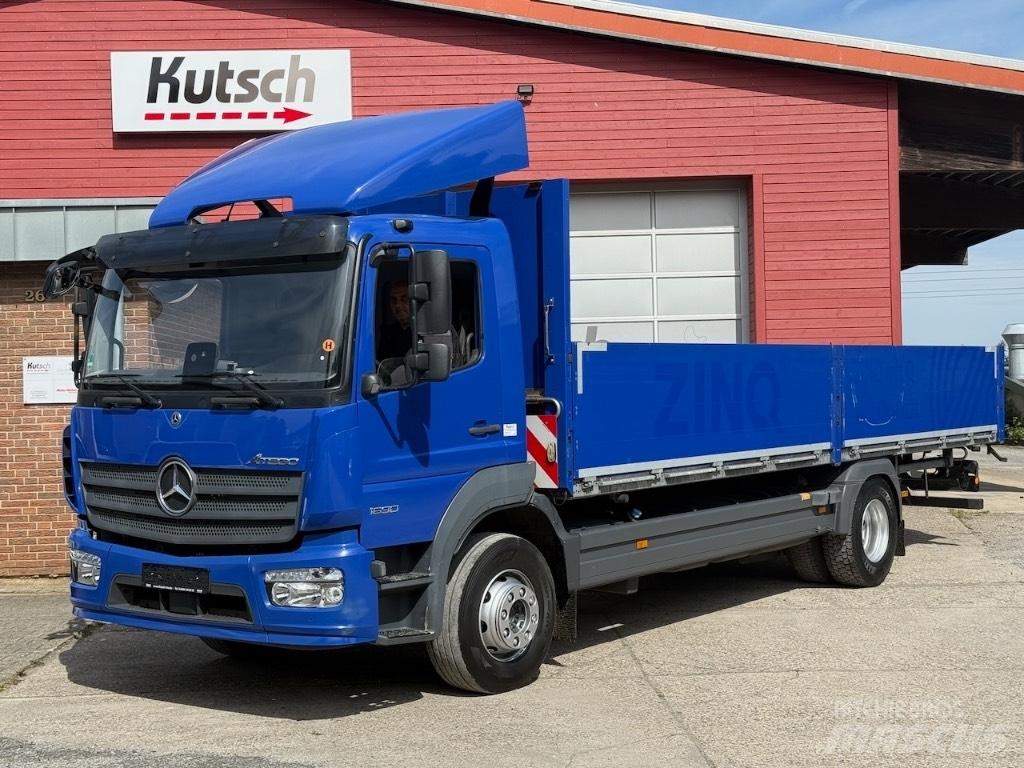 Mercedes-Benz 1630L 平板式/側卸式卡車