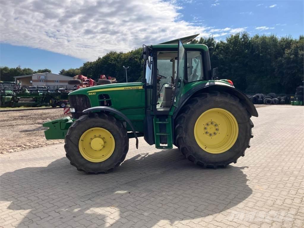 John Deere 6830 曳引機