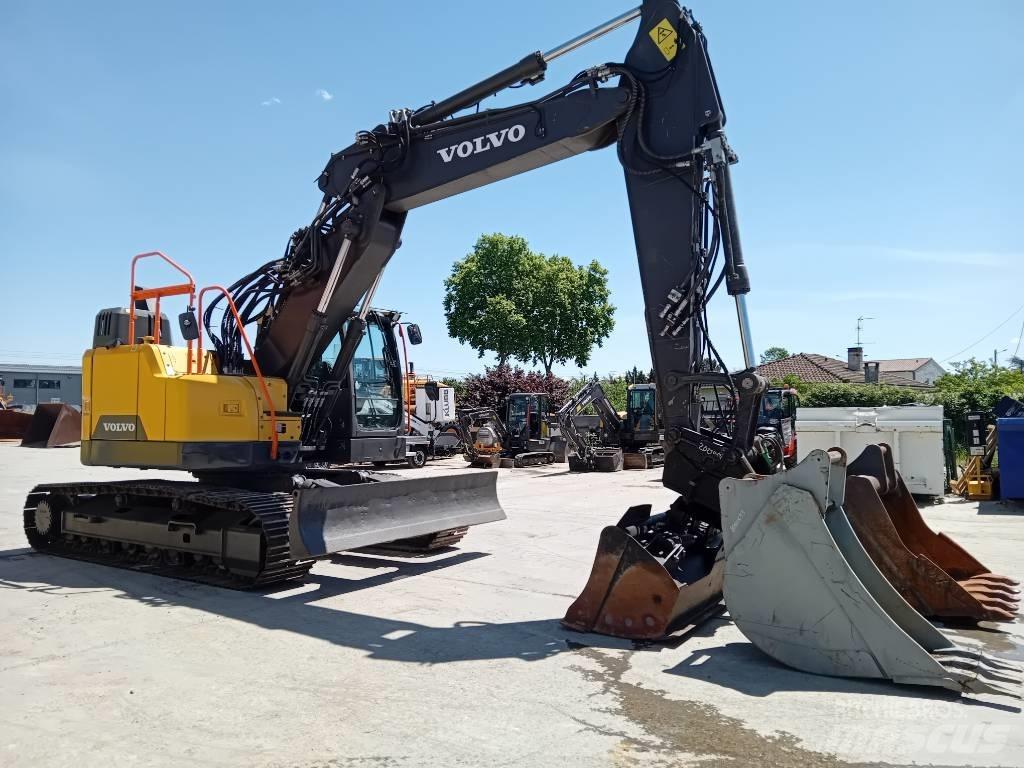 Volvo ECR 235 E 履帶式 挖土機/掘鑿機/挖掘機