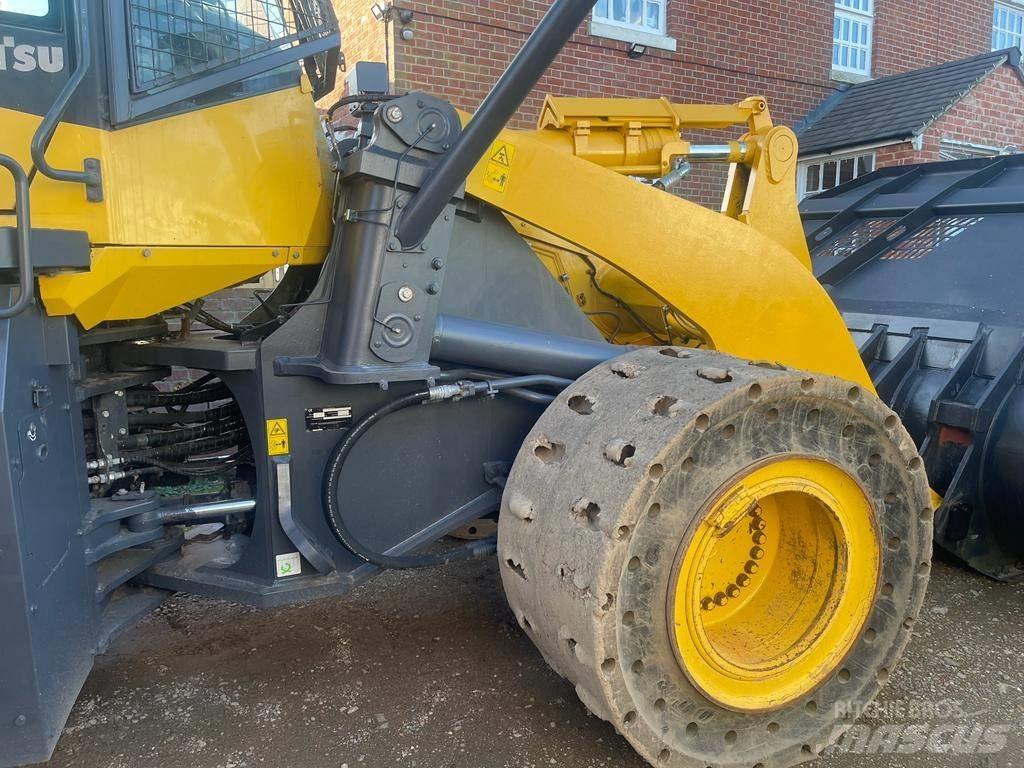 Komatsu WA 470 輪胎式裝載機