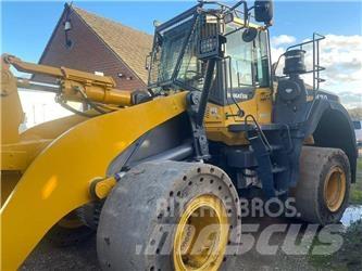 Komatsu WA 470 輪胎式裝載機