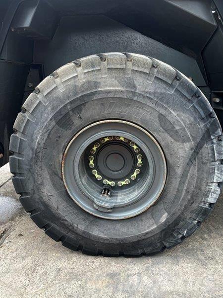 Liebherr L 566 輪胎式裝載機