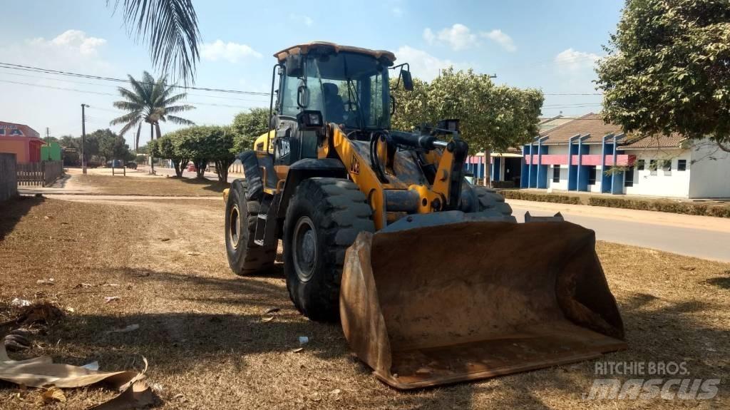 JCB 426 輪胎式裝載機