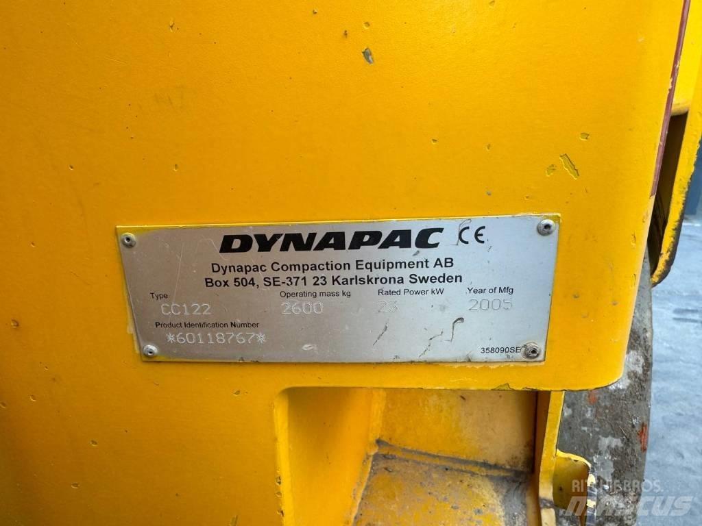 Dynapac CC 122 土壤壓實機