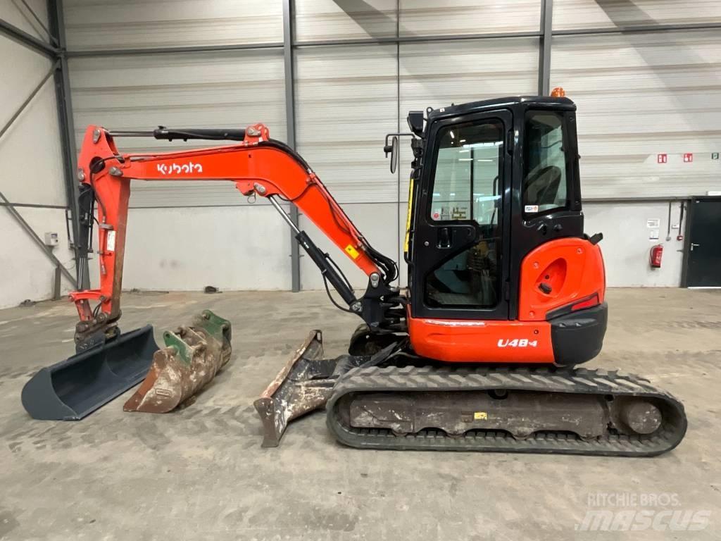 Kubota U 48-4 小型挖土機/掘鑿機<7t(小型挖掘機)