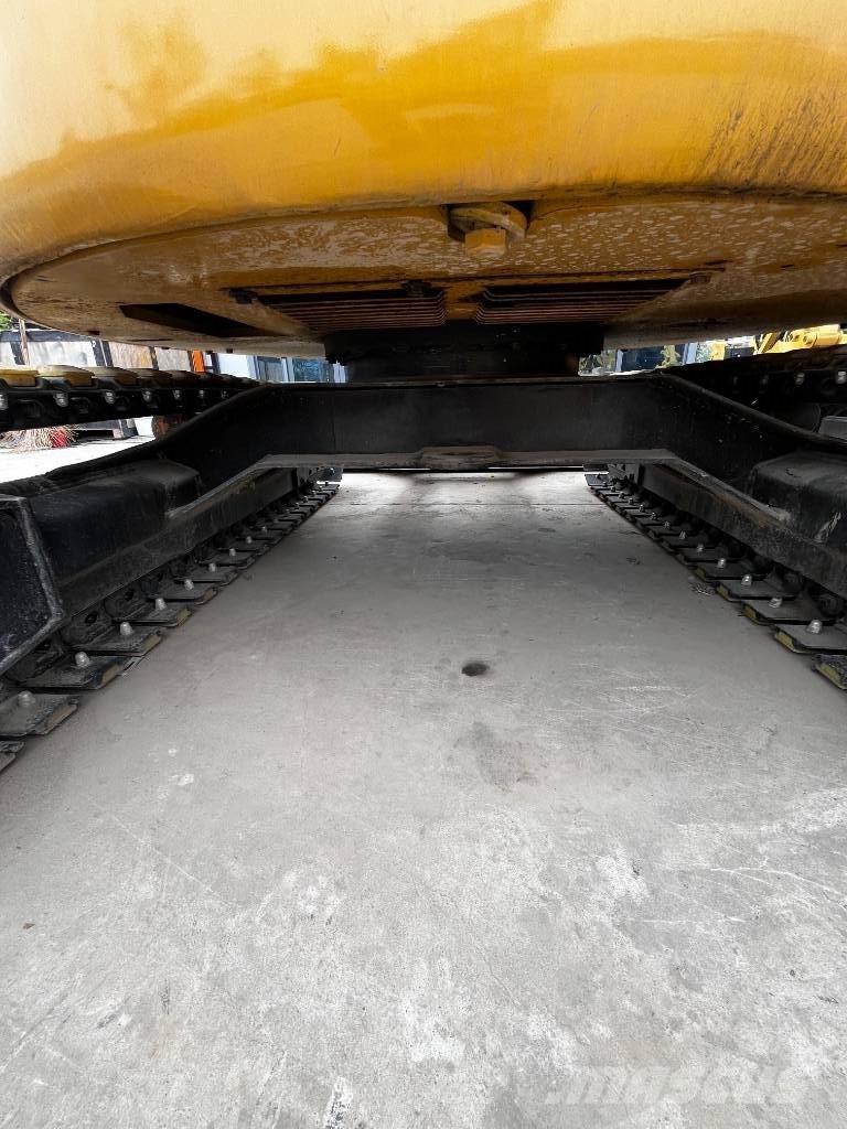 CAT 303.5 E 小型挖土機/掘鑿機<7t(小型挖掘機)